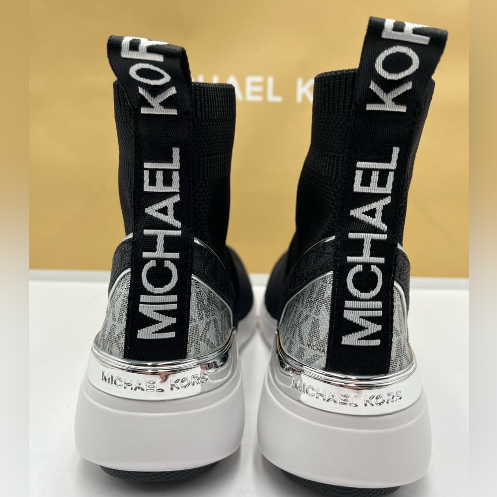 🖤❤️ Michael Kors 🖤❤️ Sterling bootie Boots - Picture 7 of 9